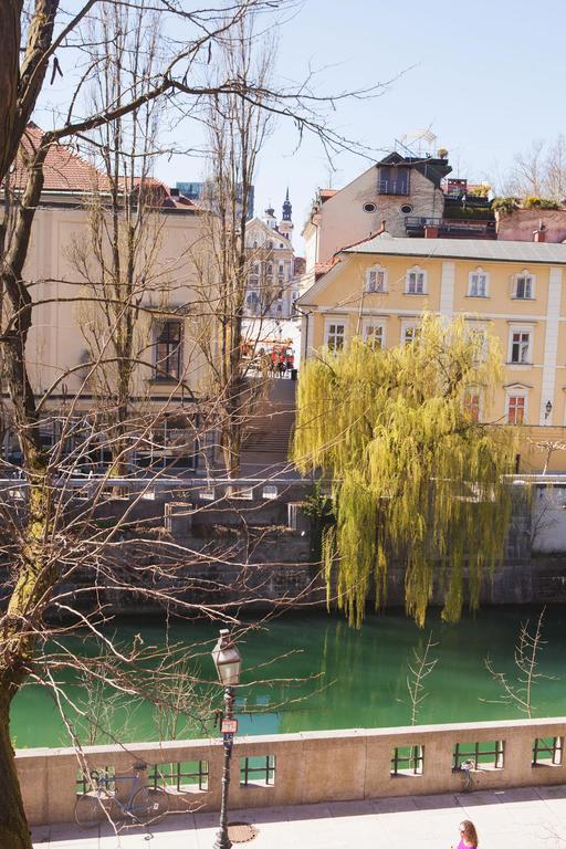 Julija&Robert'S Riverview Apartments And Rooms Ljubljana Exterior foto