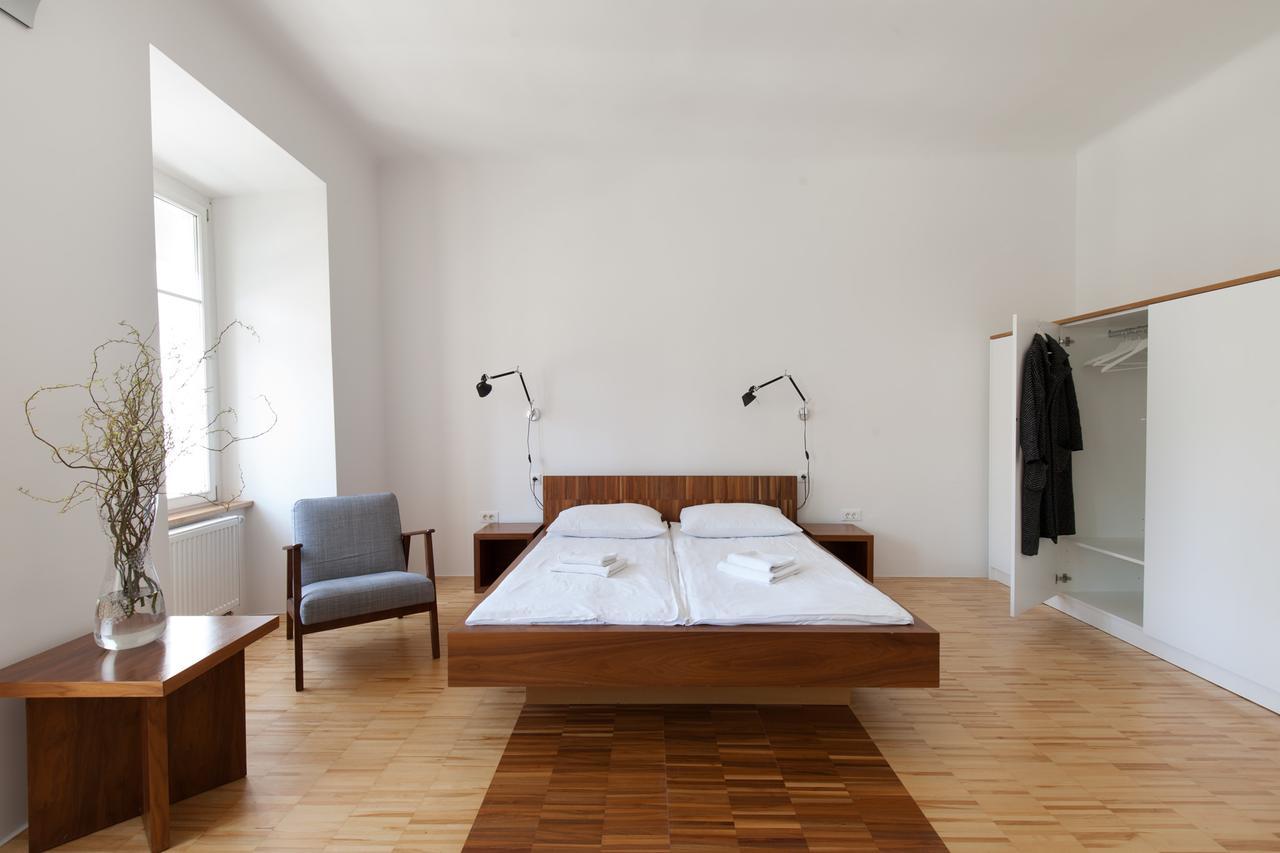 Julija&Robert'S Riverview Apartments And Rooms Ljubljana Exterior foto